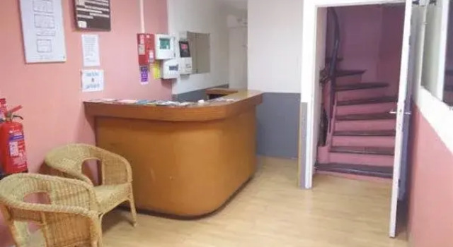 Hôtel du Berry, Rezerwuj Hotel Perpignan Pyrénées-Orientales
