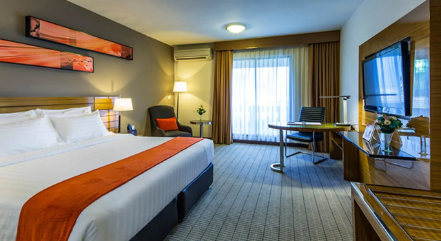 Maple Hotel
