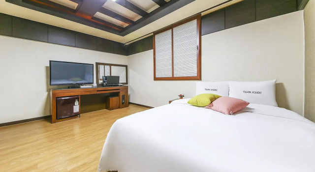 Sketch Motel, Boek Motel Hotels in Gangwon-Do met parkeren, Parkeren