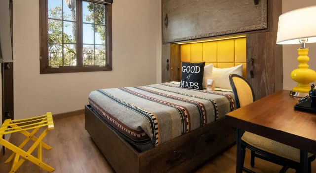 Номер Economy Moxy Santa Barbara