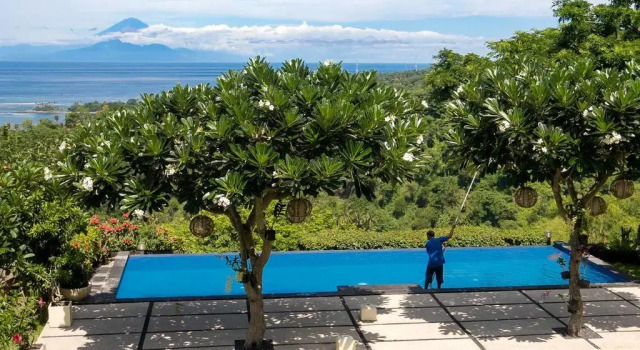 The Ocean View Villa, Забронировать Вилла Отели Сенггиги с парковкой, рядом с Batu Bolong Temple, Парковка