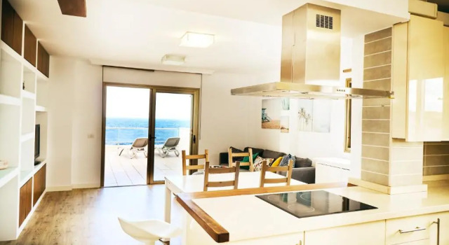3Bdr + 2Bath Ocean View Apartment, Prenota Appartamento Hotel a Tenerife con piscina, Piscina