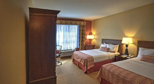Четырёхместный номер Deluxe The Hotel Warner