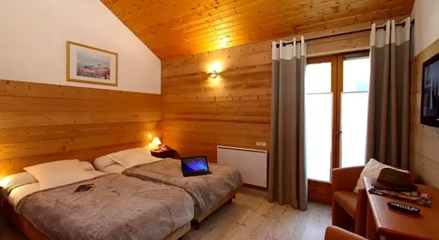 Mountain Lodge in Alps-chez Philippe, Panoramic-Village, Renting, view over Glaciers, Забронировать Отель Отели Ла-Грав 3 звезды, рядом с Гондольный подъемник Гласье де ла Мейж 1, 3*