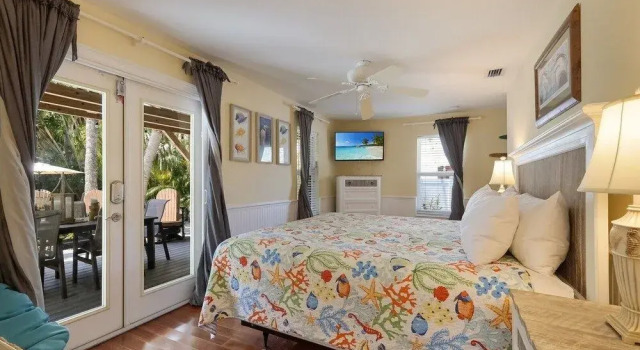 Shady Mango 2 Bedroom Home by RedAwning