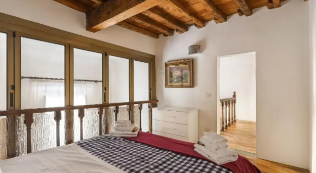 Апартаменты Santa Maria Novella Bright and Modern Apartment