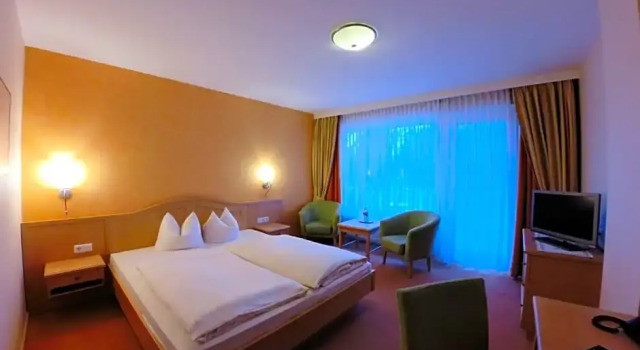 Двухместный номер Superior с балконом и с красивым видом из окна Frommanns Landhotel