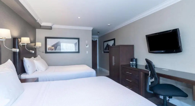 Номер Grand Sandman Signature Edmonton South Hotel