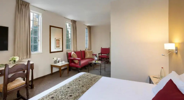 Juniorsuite YMCA Three Arches Hotel