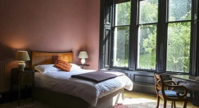 7 Crown Gardens, Забронировать Отель Отели Glasgow & The Clyde Valley с парковкой, Парковка