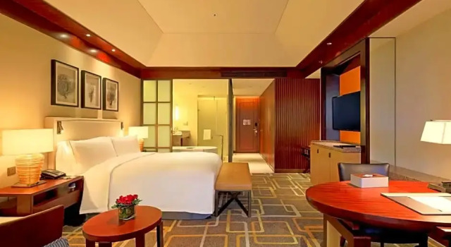 Двухместный номер Standard с видом на сад Hilton Qingdao Golden Beach