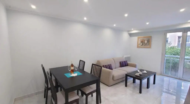 Magnifique appartement à 10mn du Palais, Забронировать Апартаменты/квартира Отели Канн с парковкой, рядом с Le Croisette Casino Barriere de Cannes, Парковка