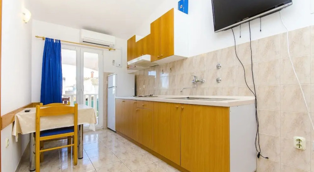 Apartments Tiho i Pave