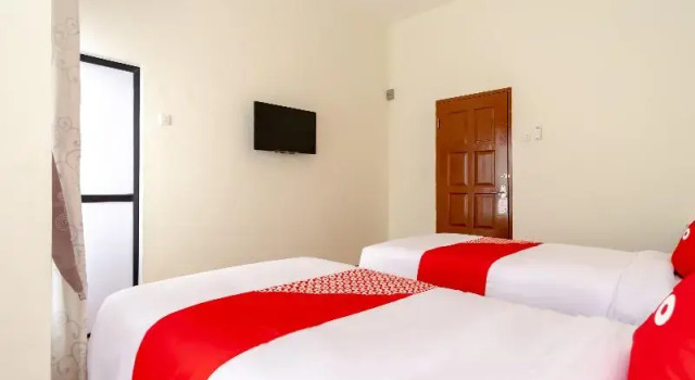 Двухместный номер Standard OYO 1940 Cendana Homestay Syariah