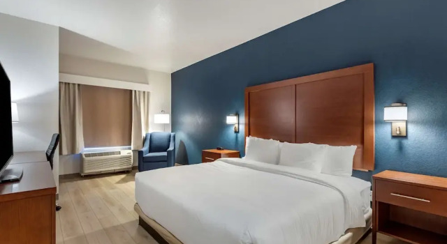 Двухместный номер Standard Comfort Inn & Suites Bennett