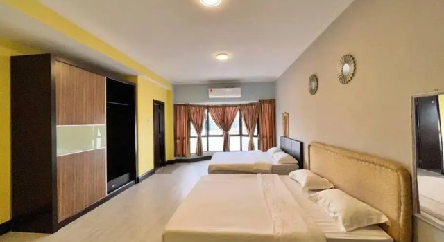 Апартаменты VACATION HOME PENTHOUSE MARINA COURT CONDO RESORT KOTA KINABALU 5 bedrooms 15 pax
