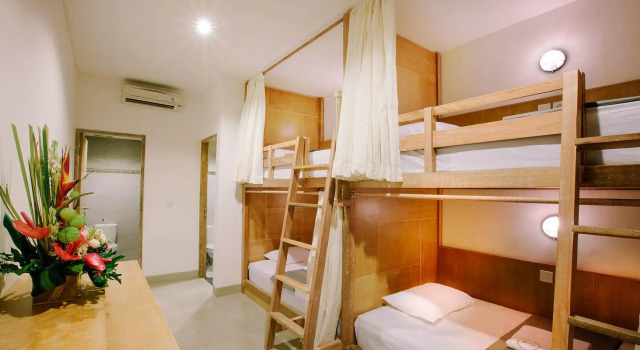 Кровать в общем номере Lokal Bali Hostel