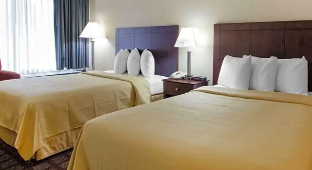 Четырёхместный номер Standard Quality Inn Pottstown