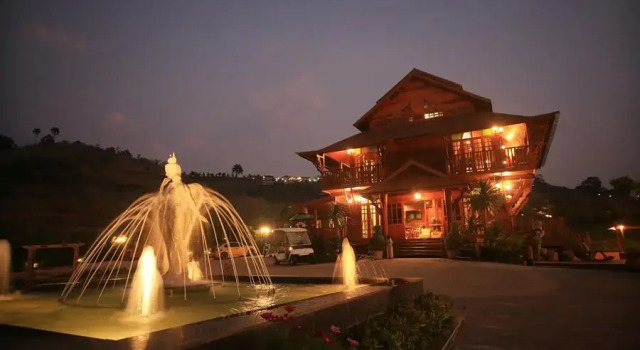 Burimuntar Resort, Varaa Lomakeskus Hotellit Phetchabun uima-altaalla, Uima-allas