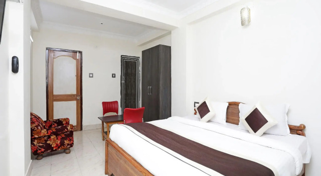 OYO 11631 Sai Sagar Residency