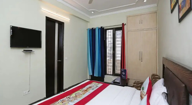 OYO 9274 Homey Stay Suites