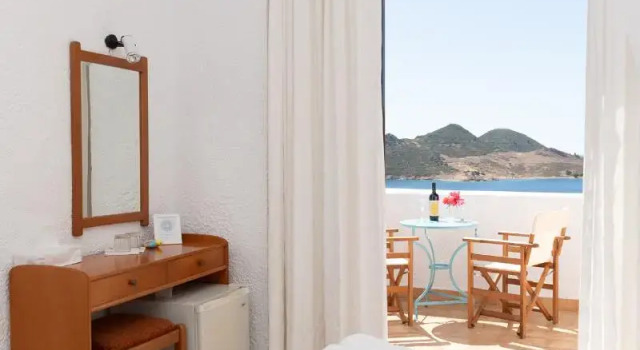 Двухместный номер Standard с балконом и с видом на море Golden Sun Hotel Patmos