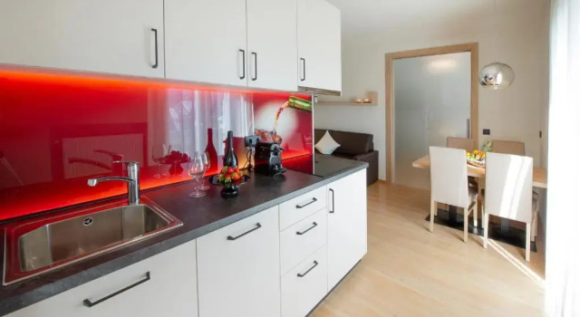 Апартаменты с 2 комнатами Haus Gregori Modern & Central Stay in Vineyard with Rooftop & Served Breakfast
