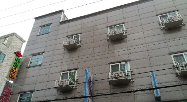 Booyoung Motel