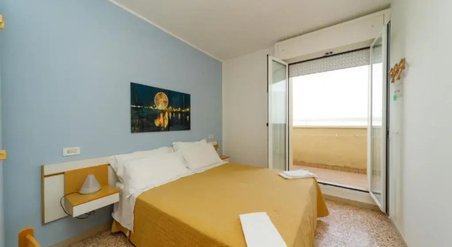 Двухместный номер Standard с балконом и с видом на море Albergo Roma Spiaggia
