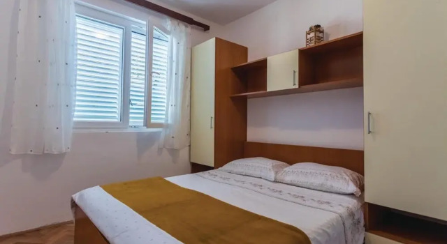 Awesome Home in Bacina With Wifi and 2 Bedrooms
