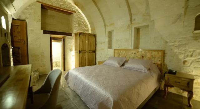 Люкс с балконом Crassus Cave Hotel