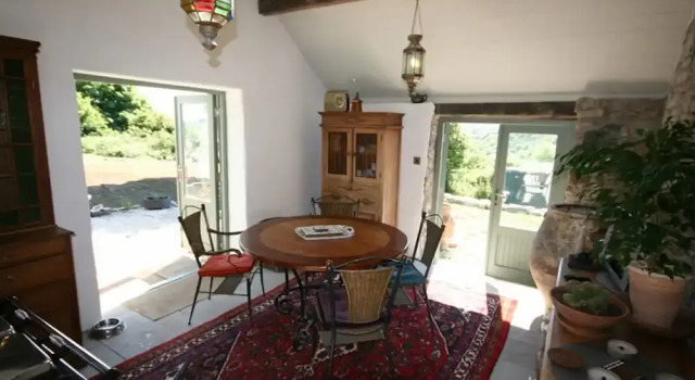Ty Felin, Book Hotel Llangoed 
