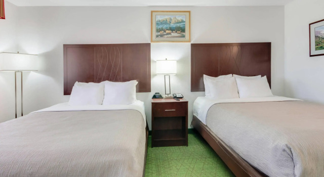 Четырёхместный номер Standard Quality Inn Belgrade - Bozeman Yellowstone Airport