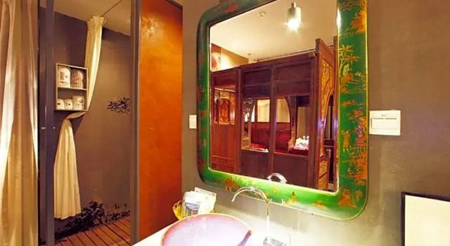 Номер Deluxe China Community Art Habitat Hotel
