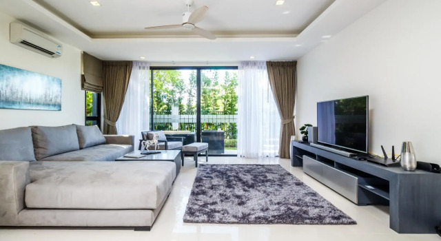 LP101 - Private rooftop pool villa in Laguna for 9 people, near restaurants and shops, Забронировать Вилла Отели Южного Таиланда с парковкой, Парковка