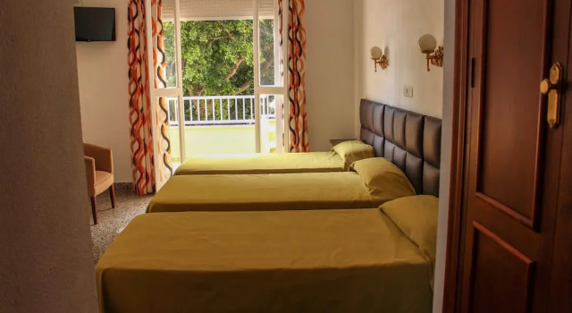 Трёхместный номер Standard с видом на море Hostal Esperanza