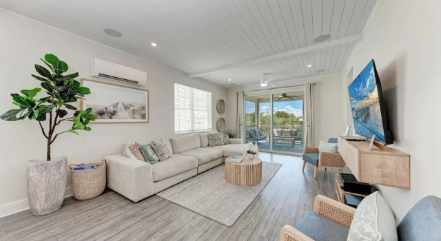 Sweet & Salty Beach House 3 Bedroom Home, Boek Vakantiehuis Cortez Florida
