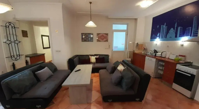 Апартаменты Authentic Belgrade Centre Hostel - Only Private Rooms