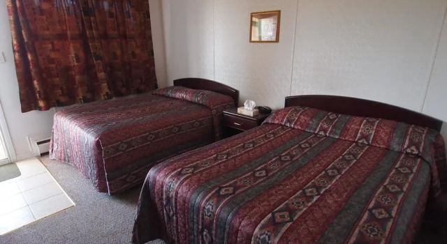 Lakeside Motor Inn, Rezervasyon Otel Slave Lake Northern Alberta