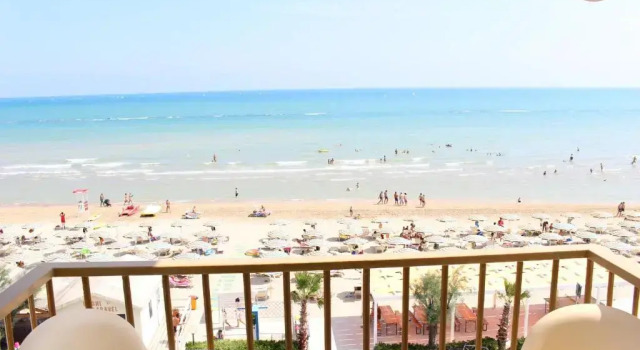 Трёхместный номер Standard с видом на море Hotel Caravel