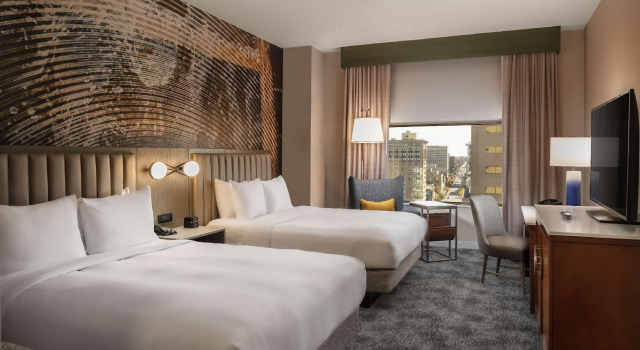 Четырёхместный номер Standard Hilton Lexington Downtown