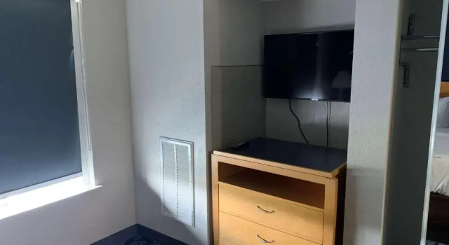 Четырёхместный номер Standard с 2 комнатами Candlewood Suites San Antonio - Fort Sam Houston by IHG