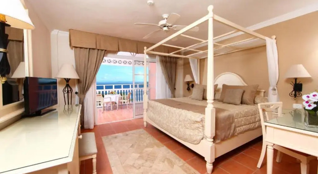Номер Superior с видом на море Bahia Principe Escape Samaná
