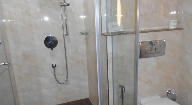 Deluxe chambre avec balcon Denissons