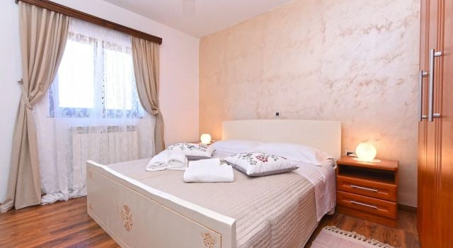 Apartment 1561