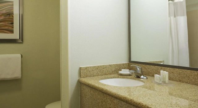 Двухместный номер Standard Courtyard by Marriott Little Rock Downtown