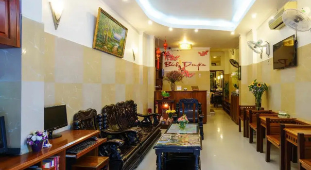 Кровать в общем номере Bich Duyen Hotel