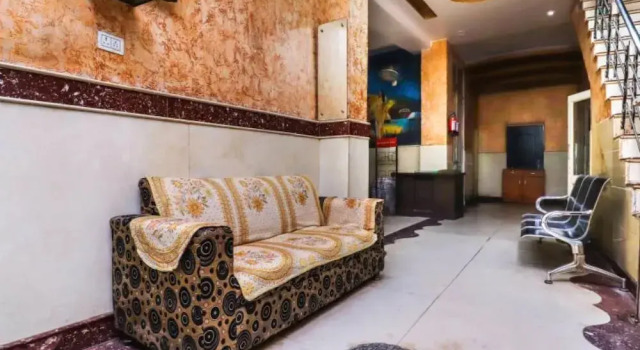 Hotel Hridey Inn, Забронировать Отель Отели Нью-Дели с бассейном, рядом с Железнодорожный вокзал Нью-Дели, Бассейн