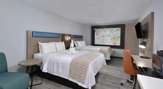 Четырёхместный номер Standard Brookstone Lodge near Biltmore Village, an Ascend Collection Hotel