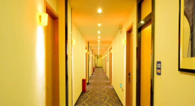 7 Days Premium Shihezi Youxie Plaza Jun Ken Museum, Rezervasyon Otel Shihezi Xinjiang